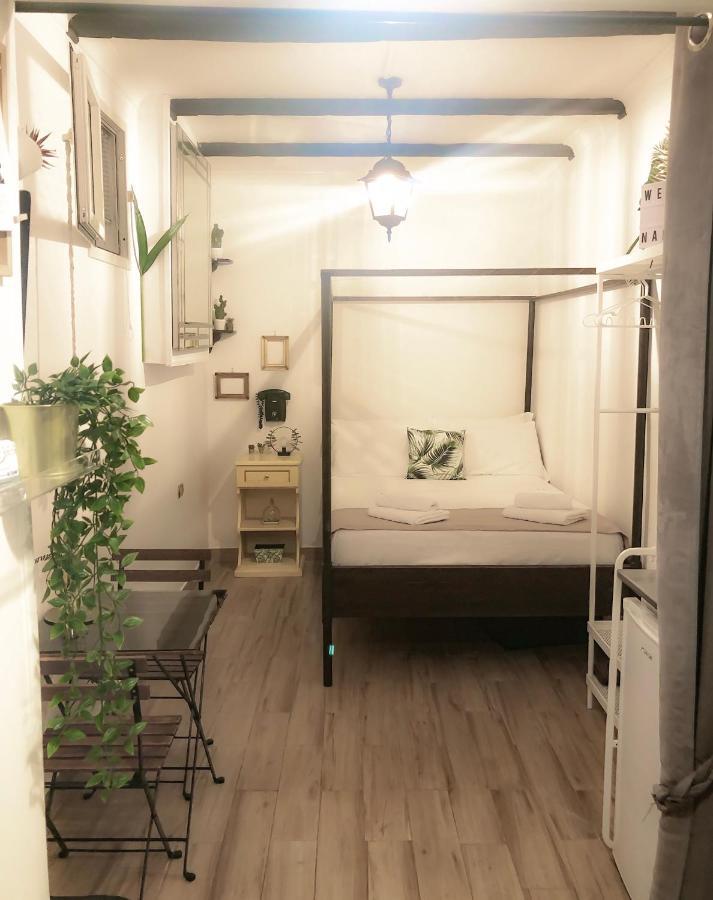 נאפולי Jungle 13 - Room And Apartments מראה חיצוני תמונה